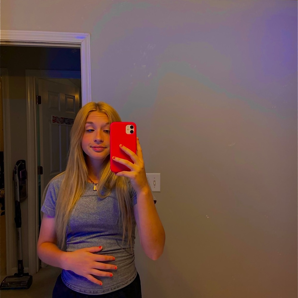 Meet your Posher, Alexis